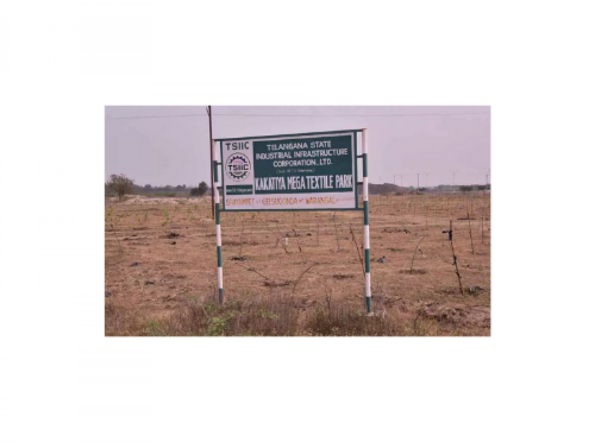 Telangana (India) has requested a one-billion-dollar grant from Prime Minister Narendra Modi for the Warangal Textile Park