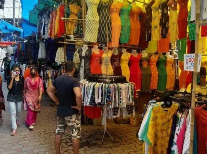 Eastern India’s festive economy grows but street market misses out